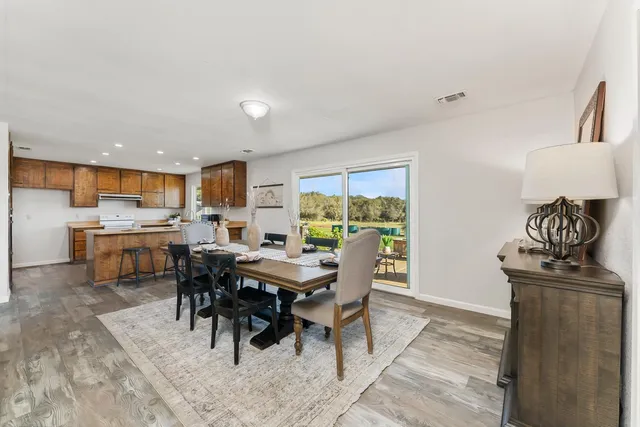 $725,000 | 2735 Little Oak Lane, Rescue, CA 95672