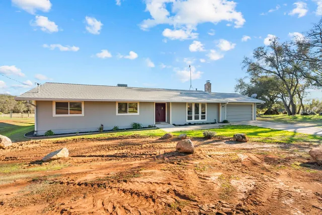 $725,000 | 2735 Little Oak Lane, Rescue, CA 95672