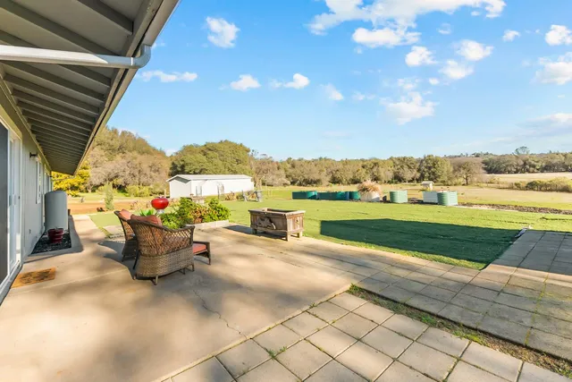 $725,000 | 2735 Little Oak Lane, Rescue, CA 95672