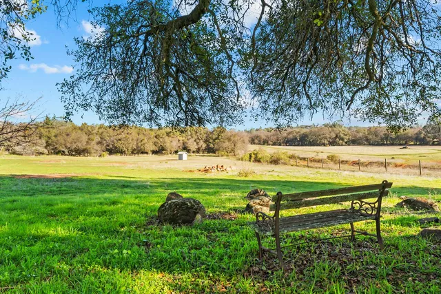 $725,000 | 2735 Little Oak Lane, Rescue, CA 95672