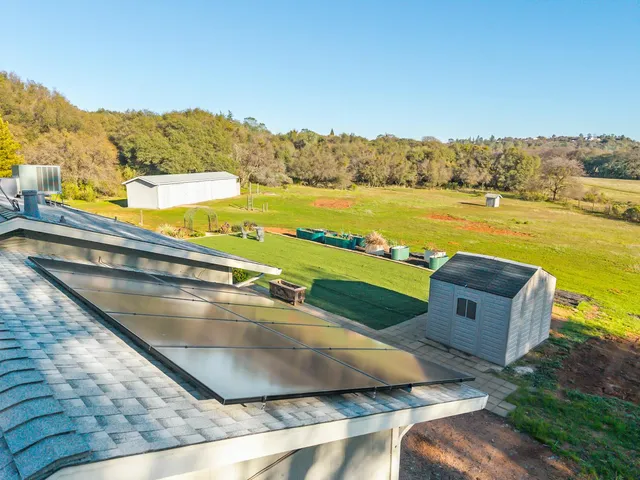 $725,000 | 2735 Little Oak Lane, Rescue, CA 95672