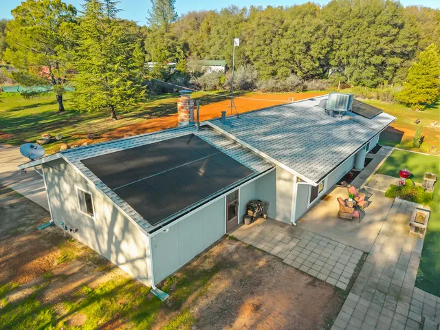 $725,000 | 2735 Little Oak Lane, Rescue, CA 95672