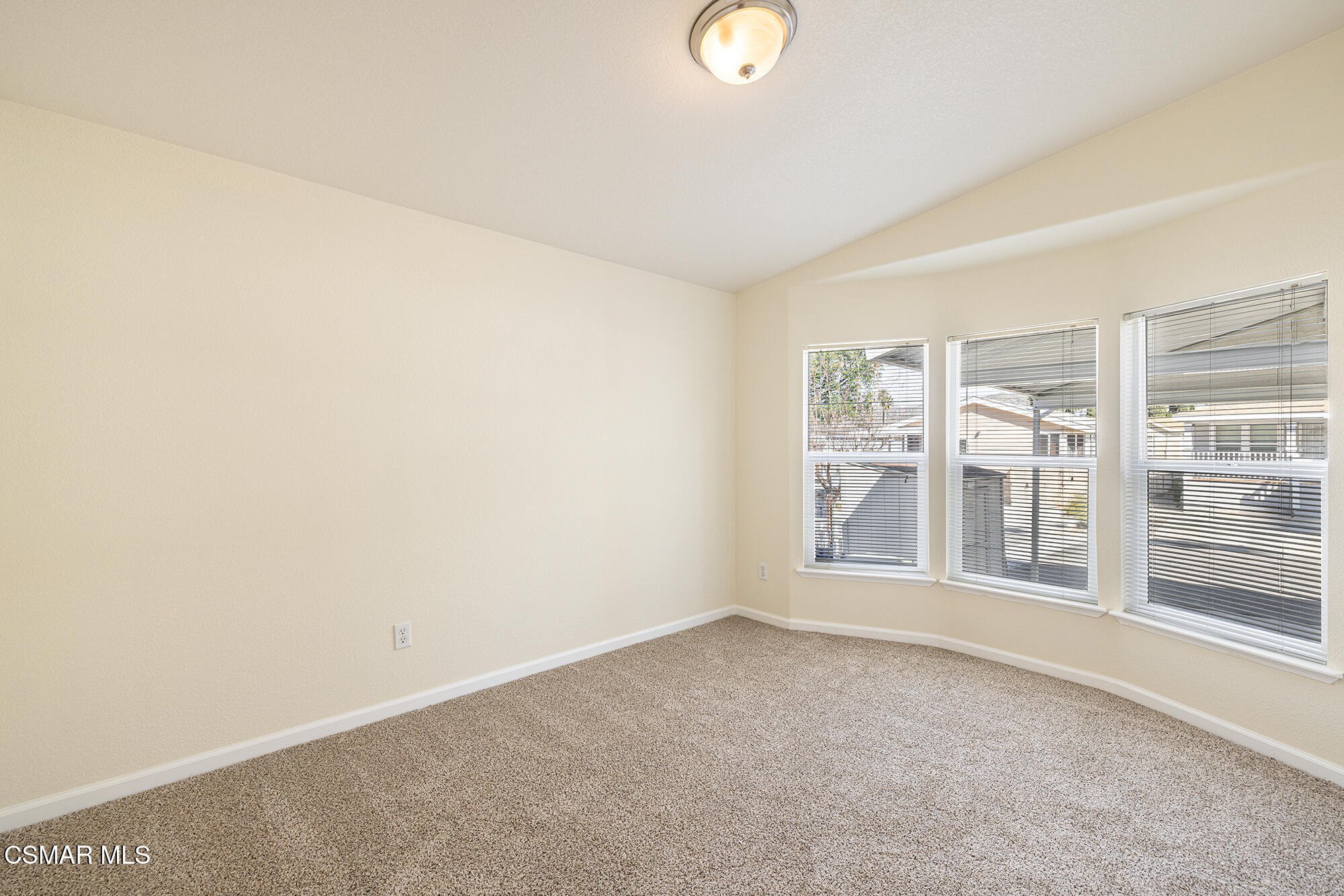 1550 Rory Lane, Unit 266 Simi Valley, CA 93063 - Photo 20 of 30 Rory20 (1)