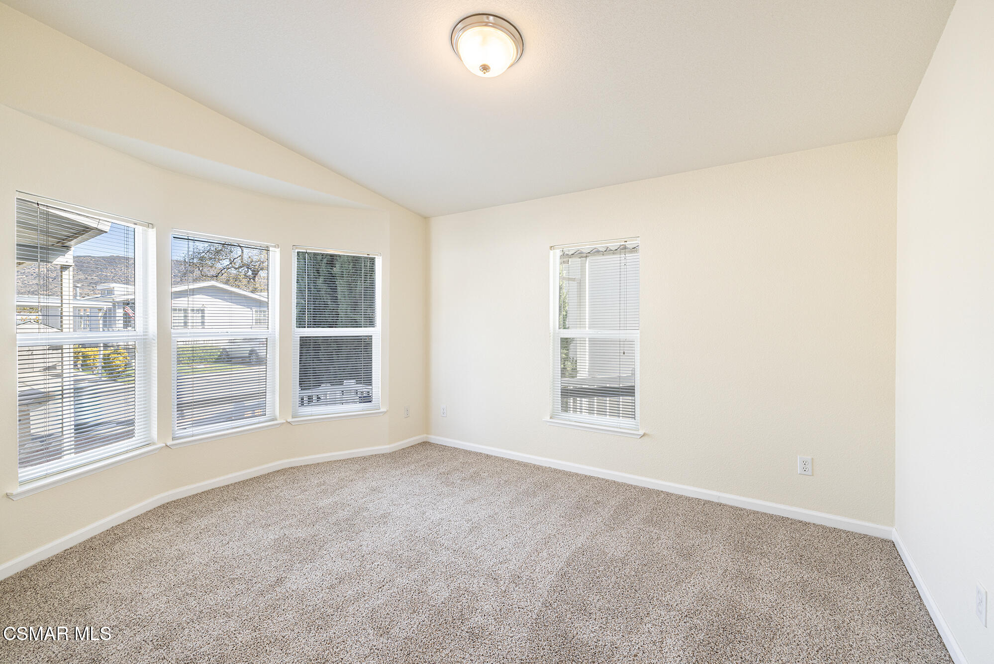 1550 Rory Lane, Unit 266 Simi Valley, CA 93063 - Photo 22 of 30 Rory22 (1)