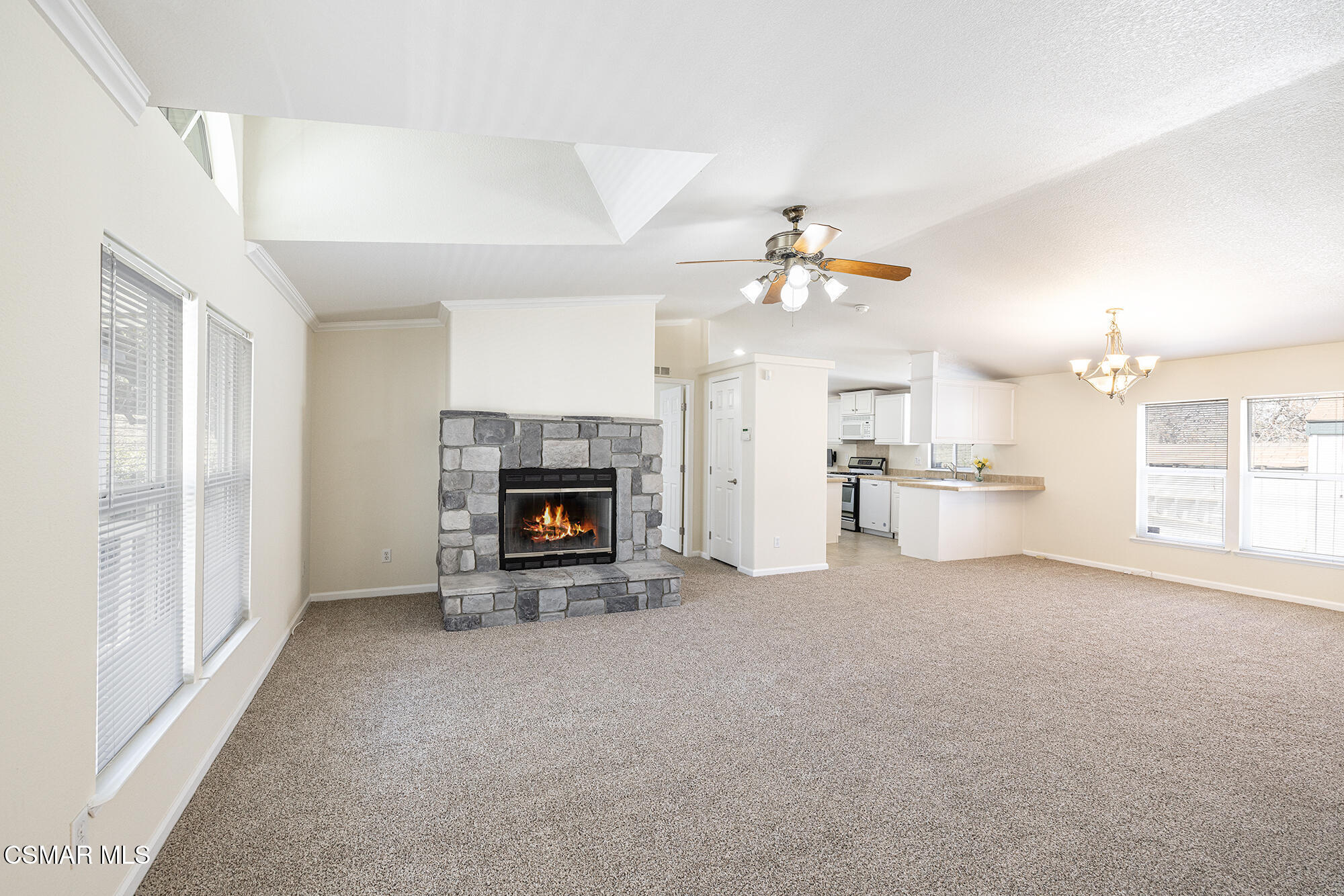 1550 Rory Lane, Unit 266 Simi Valley, CA 93063 - Photo 4 of 30 Rory4 (1)