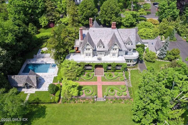 $24,900,000 | 44-40 Mayo Avenue, Greenwich, CT 06830