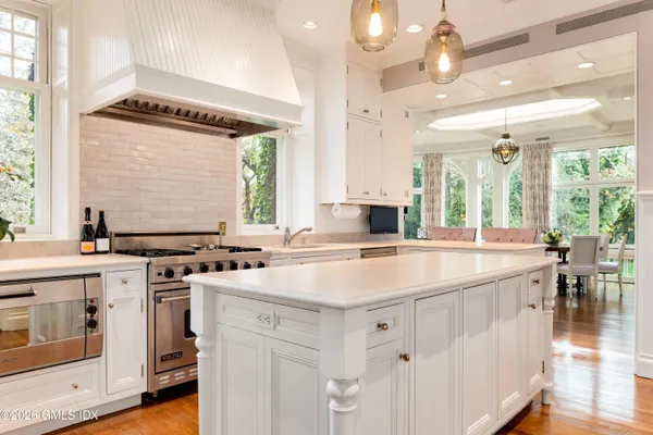 $24,900,000 | 44-40 Mayo Avenue, Greenwich, CT 06830
