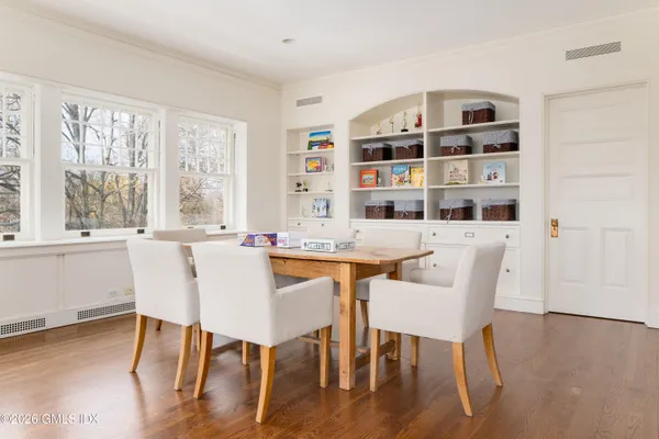 $24,900,000 | 44-40 Mayo Avenue, Greenwich, CT 06830