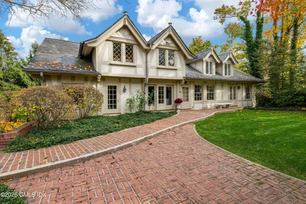 $24,900,000 | 44-40 Mayo Avenue, Greenwich, CT 06830