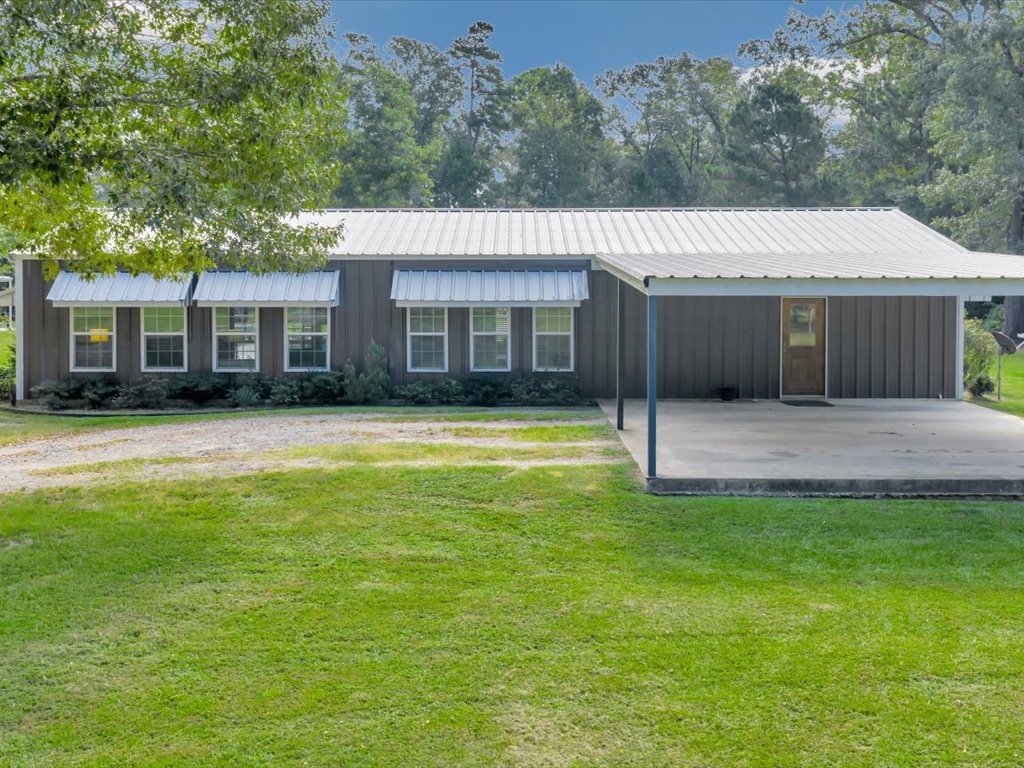 3335 Bethlehem Road Lufkin, TX 75904 - Photo 11 of 50 a house view with a garden space