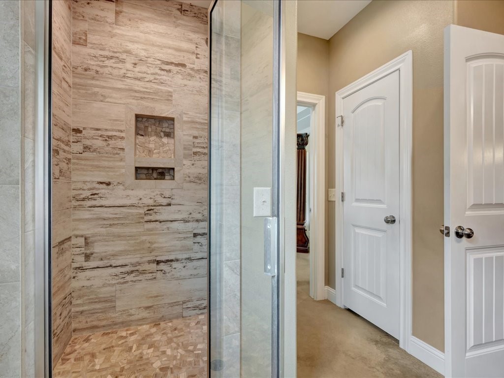 3335 Bethlehem Road Lufkin, TX 75904 - Photo 33 of 50 a bathroom with a shower