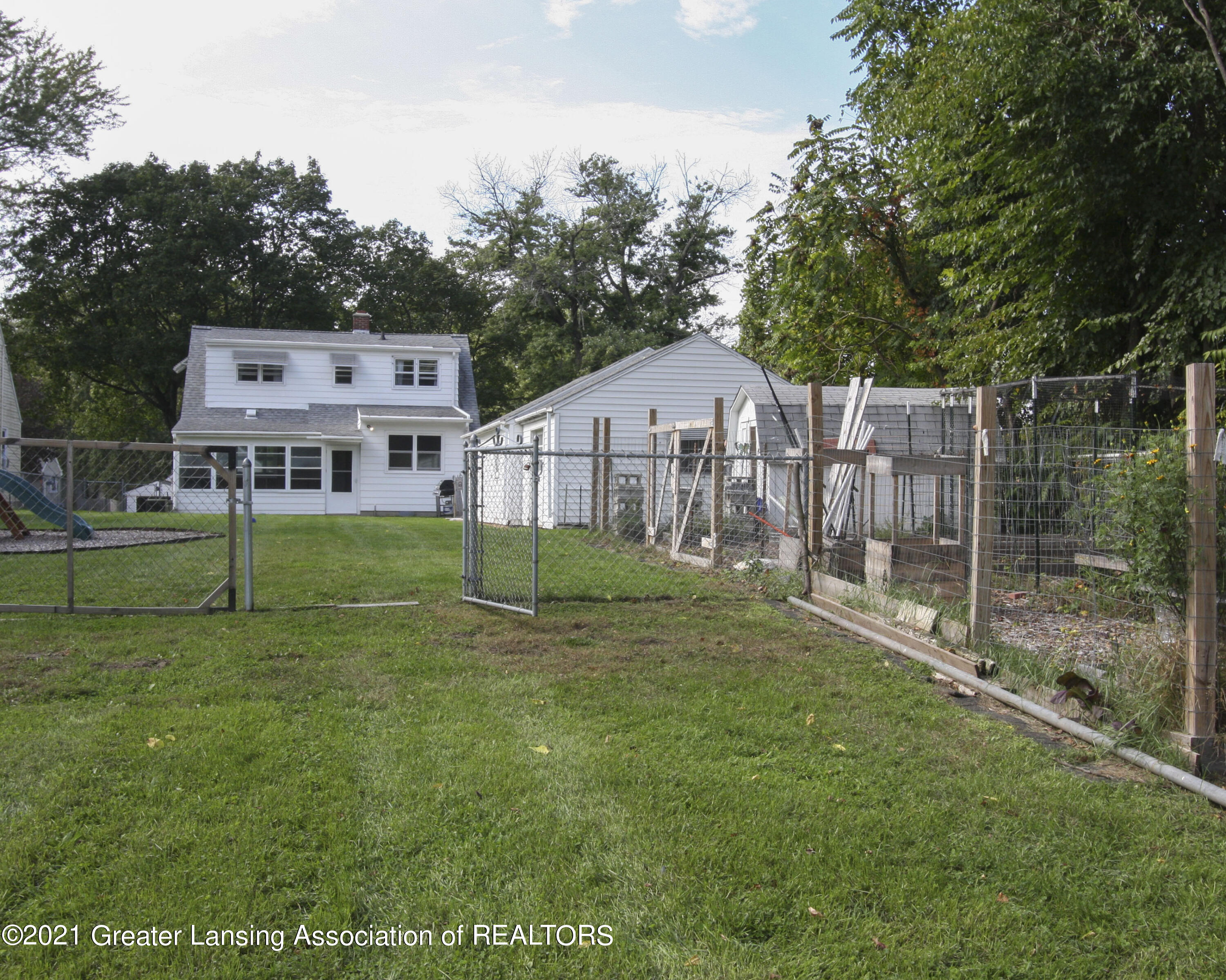 6131 Rosedale Road Lansing, MI 48911 - Photo 30 of 34 Back