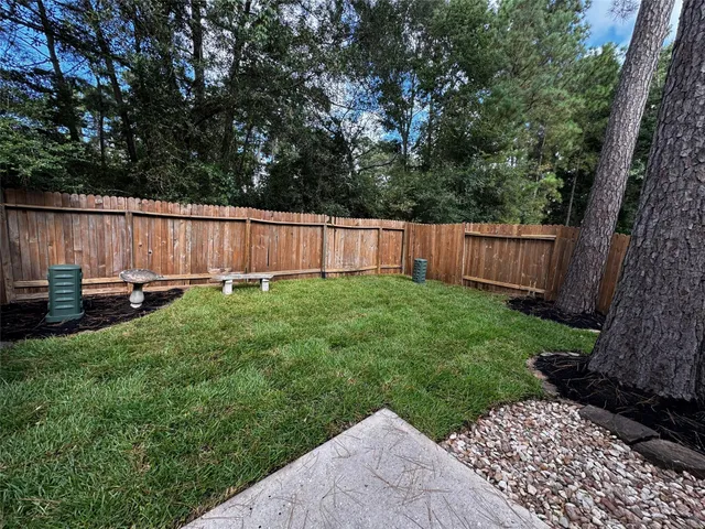 $1,900 | 246 West Stedhill Loop, The Woodlands, TX 77384