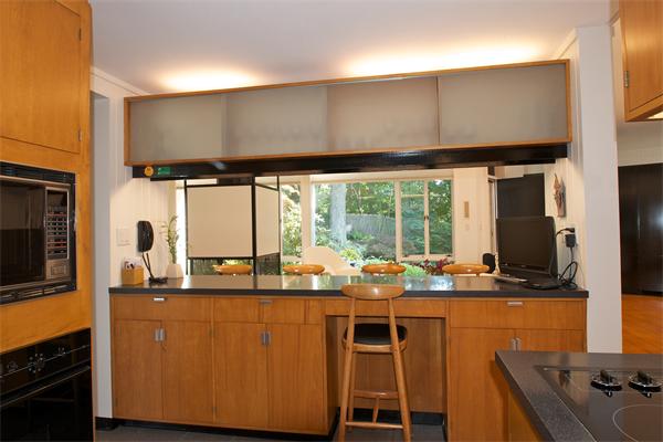32 Ross Road Swampscott, MA 01907 - Photo 7 of 18 Gallery Image 7