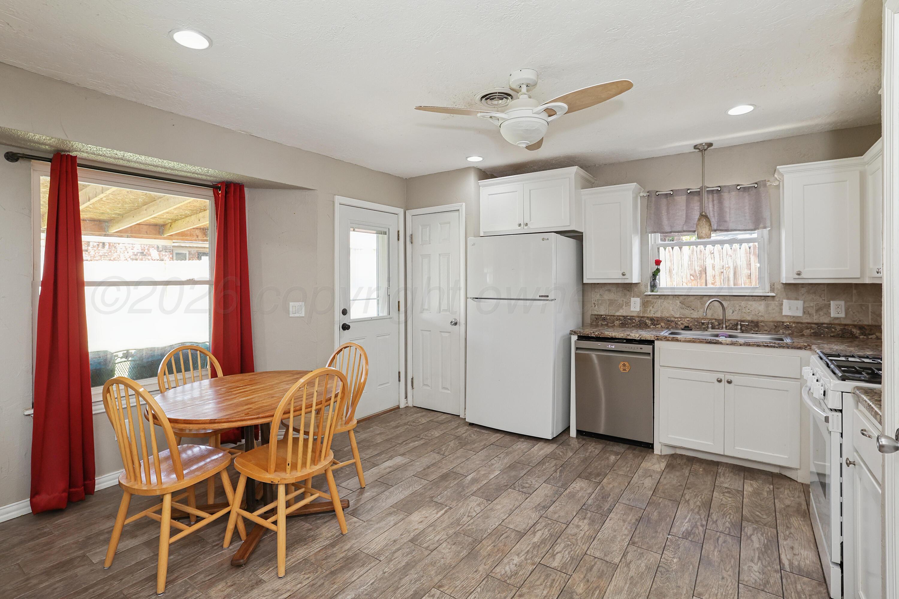 5210 Susan Drive Amarillo, TX 79110 - Photo 8 of 25 7-Kitchen & Dining