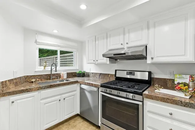 $818,000 | 3101 Erin Lane, Santa Cruz, CA 95065