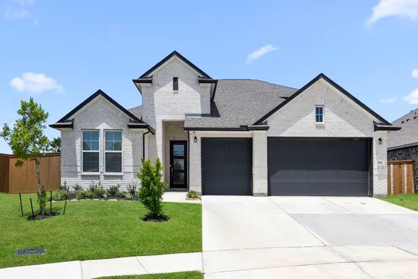 $539,900 | 3312 Hidden Mist Drive, Santa Fe, TX 77510