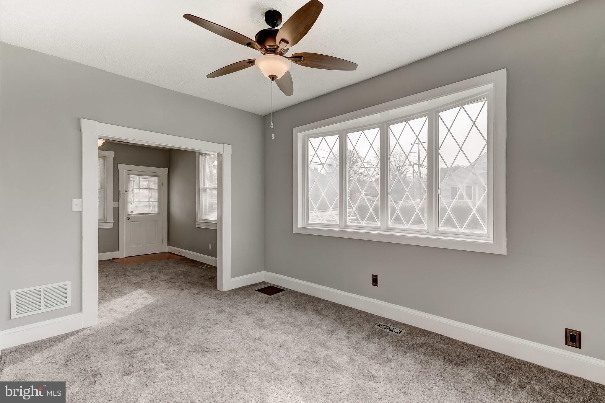 40 Hampton Road Linthicum, MD 21090 - Photo 14 of 44 Dining Room
