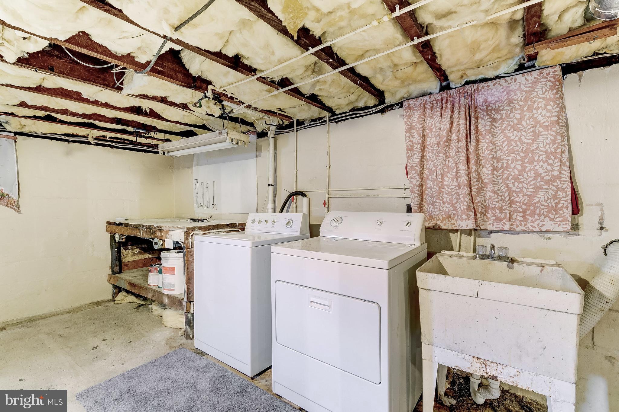 40 Hampton Road Linthicum, MD 21090 - Photo 33 of 44 Washer/Dryer