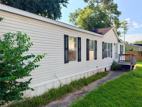 $1,350 | 810 Mercedes Benz Court, Humble, TX 77396