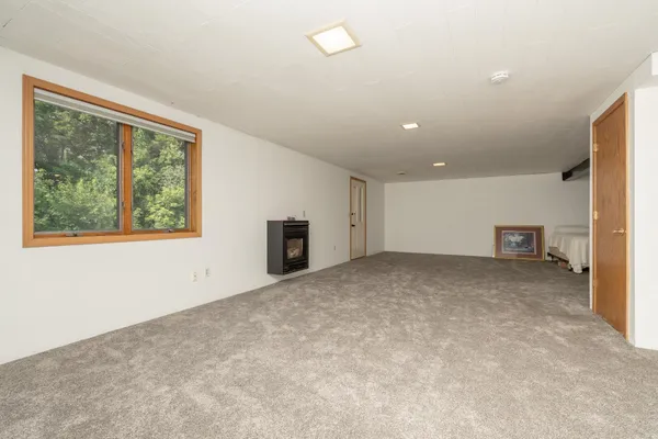 $319,900 | 1813 6th Avenue West, Shakopee, MN 55379