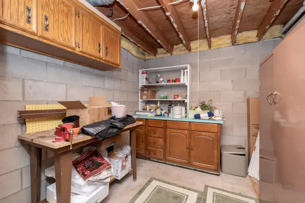 $319,900 | 1813 6th Avenue West, Shakopee, MN 55379