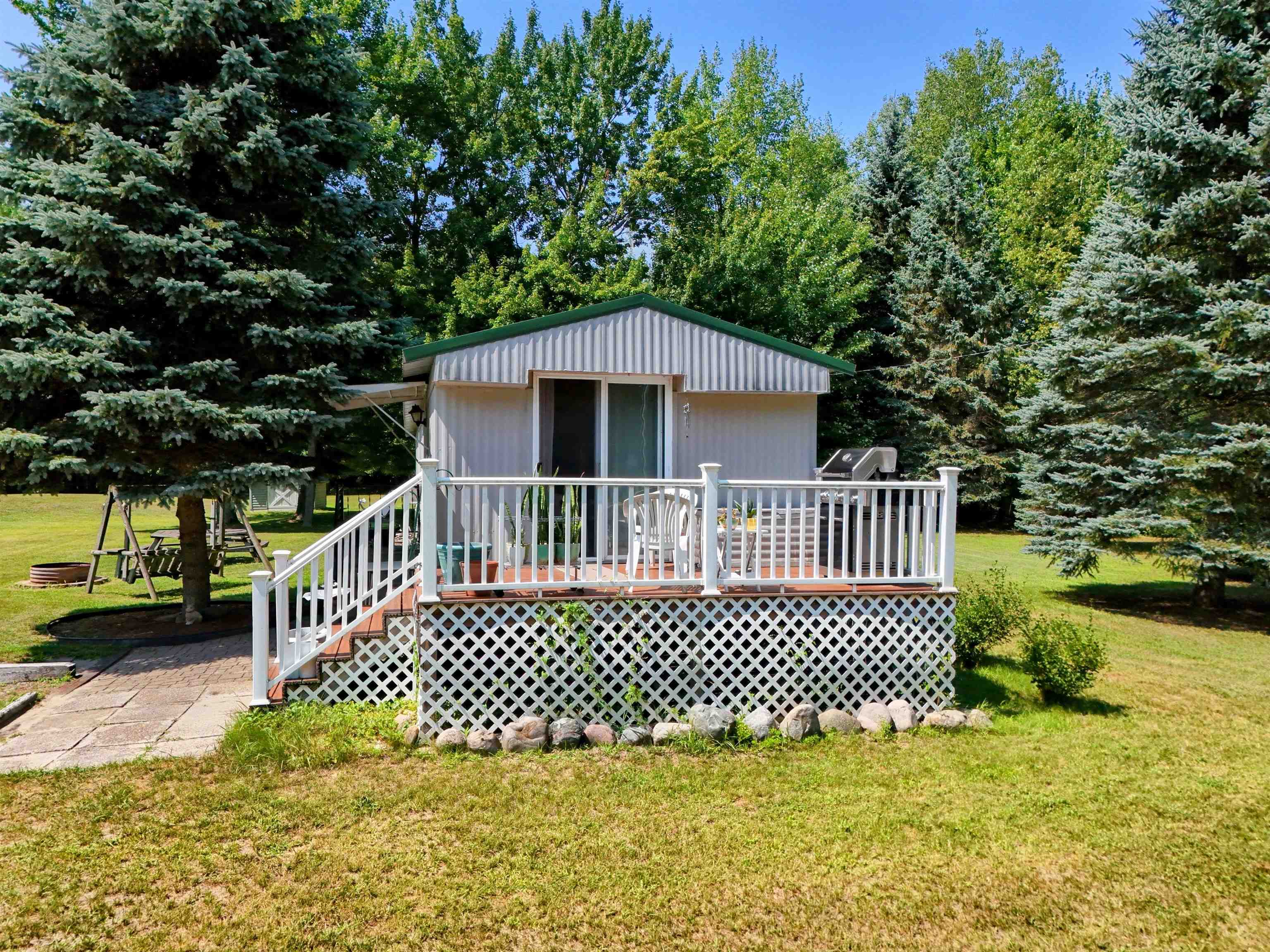 2544 Hansel Road Standish, MI 48658 - Photo 6 of 33 Gallery Image 6