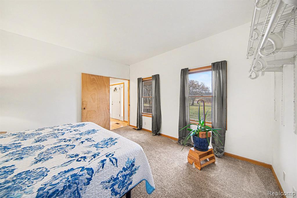 23780 Carleton West Road Belleville, MI 48111 - Photo 14 of 35 Gallery Image 14