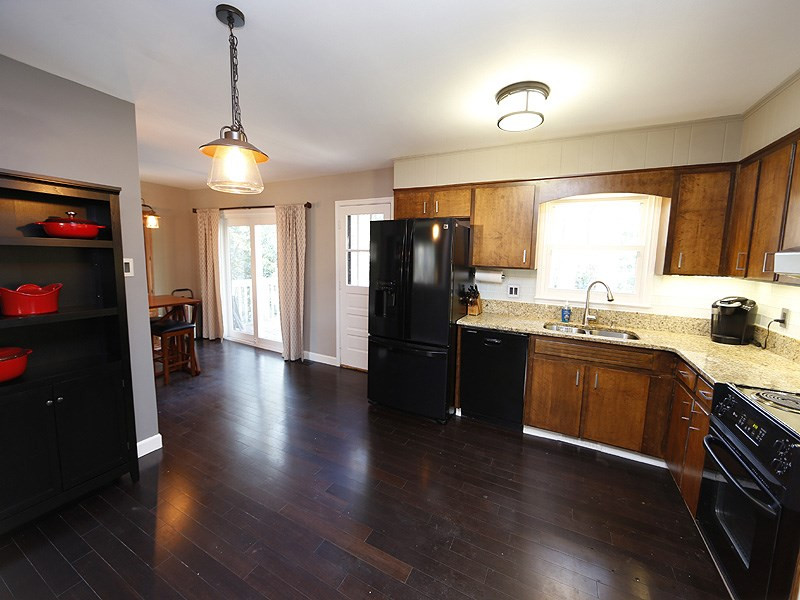 7209 Fiesta Way Raleigh, NC 27615 - Photo 9 of 24 Kitchen