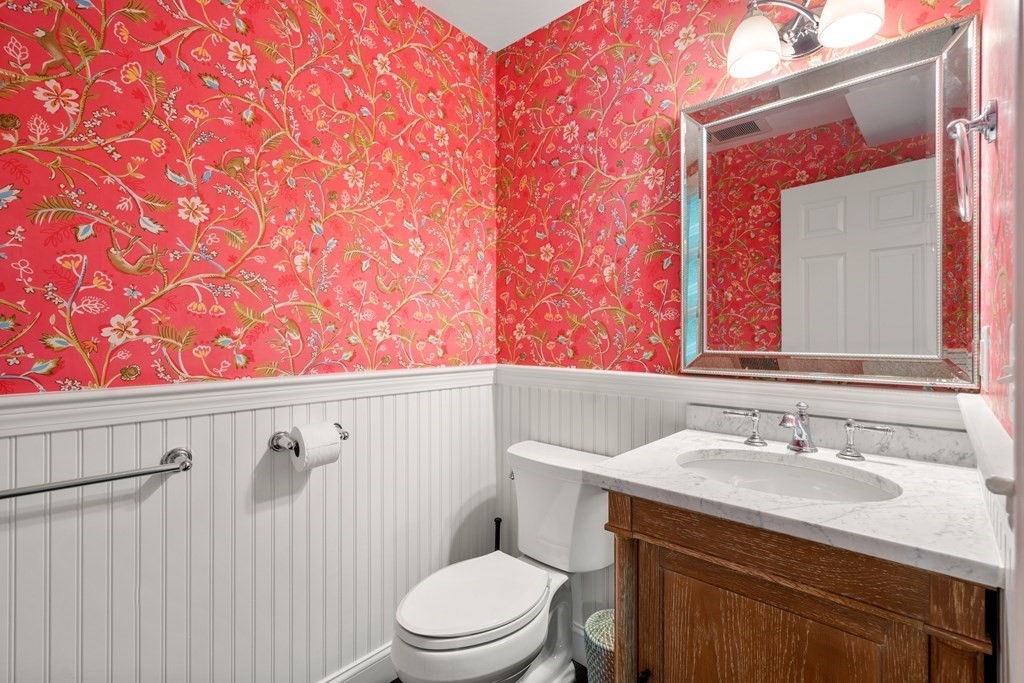 49 Elmwood Road Needham, MA 02492 - Photo 18 of 40