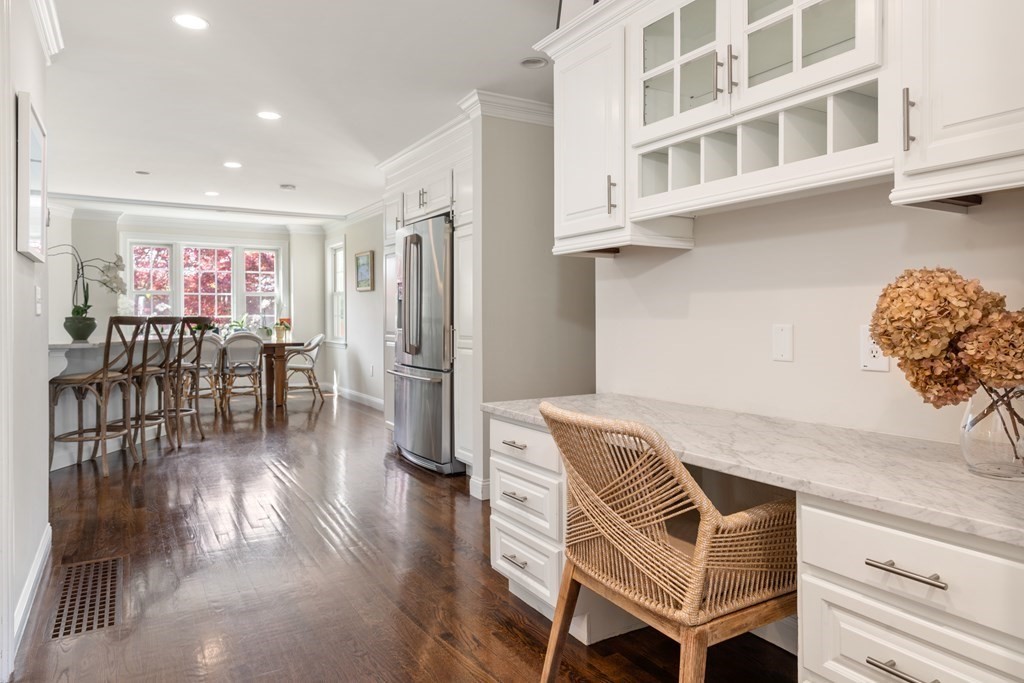 49 Elmwood Road Needham, MA 02492 - Photo 6 of 40