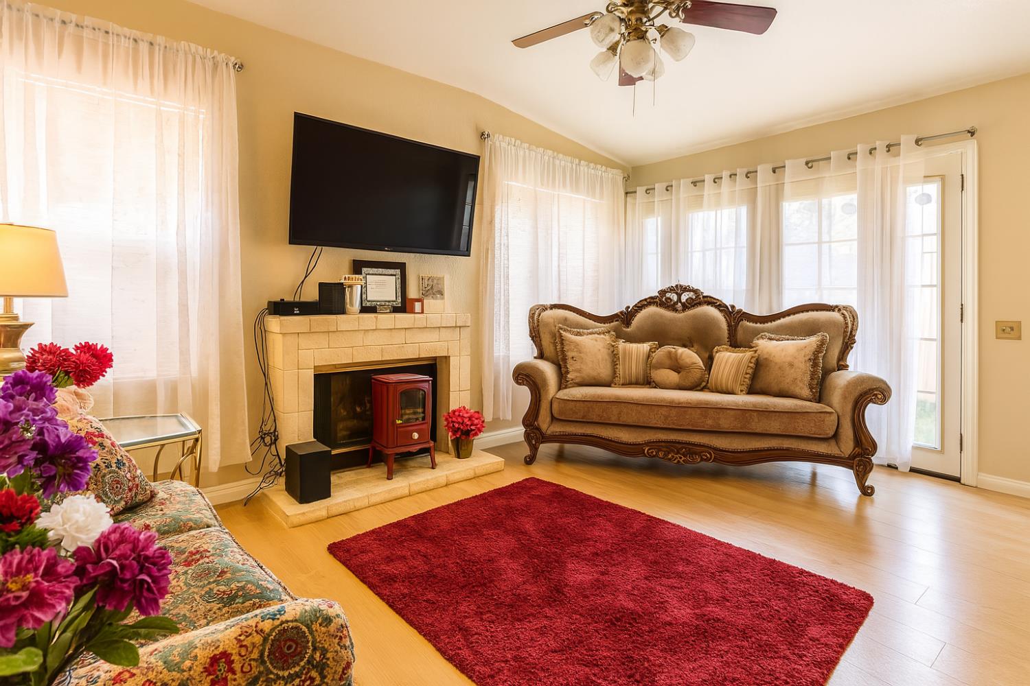 541 Samuel Way Sacramento, CA 95838 - Photo 4 of 4