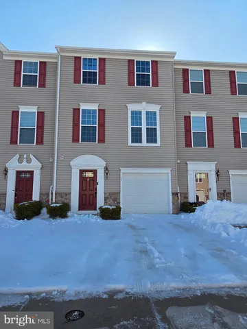 $2,500 | 2102 East Oak Road, Unit G2, Vineland, NJ 08361