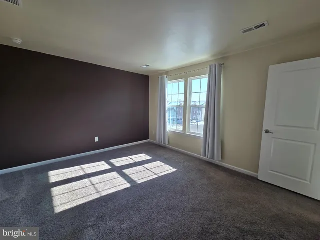 $2,500 | 2102 East Oak Road, Unit G2, Vineland, NJ 08361