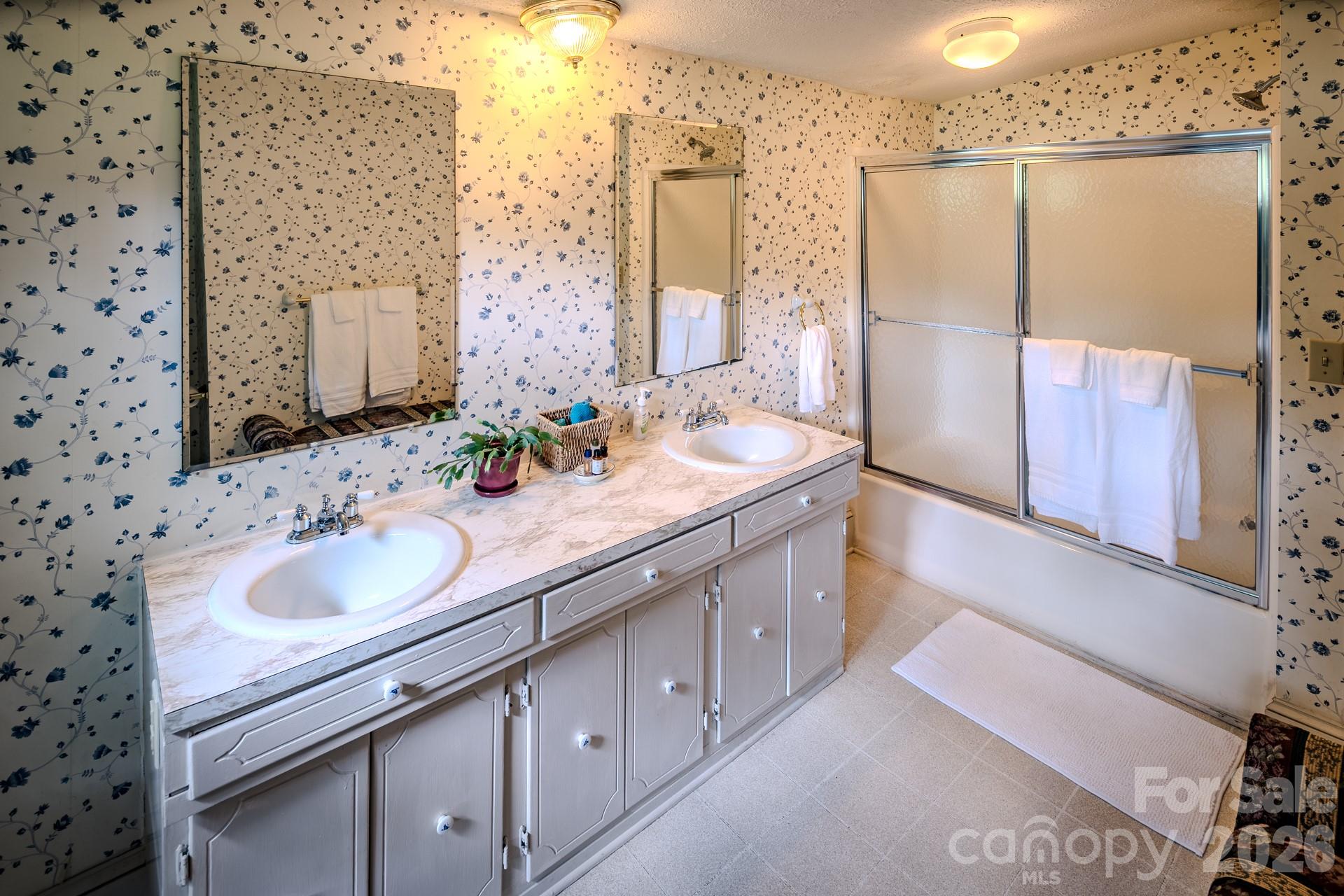 4584 Highway 194 Sugar Grove, NC 28679 - Photo 31 of 48
