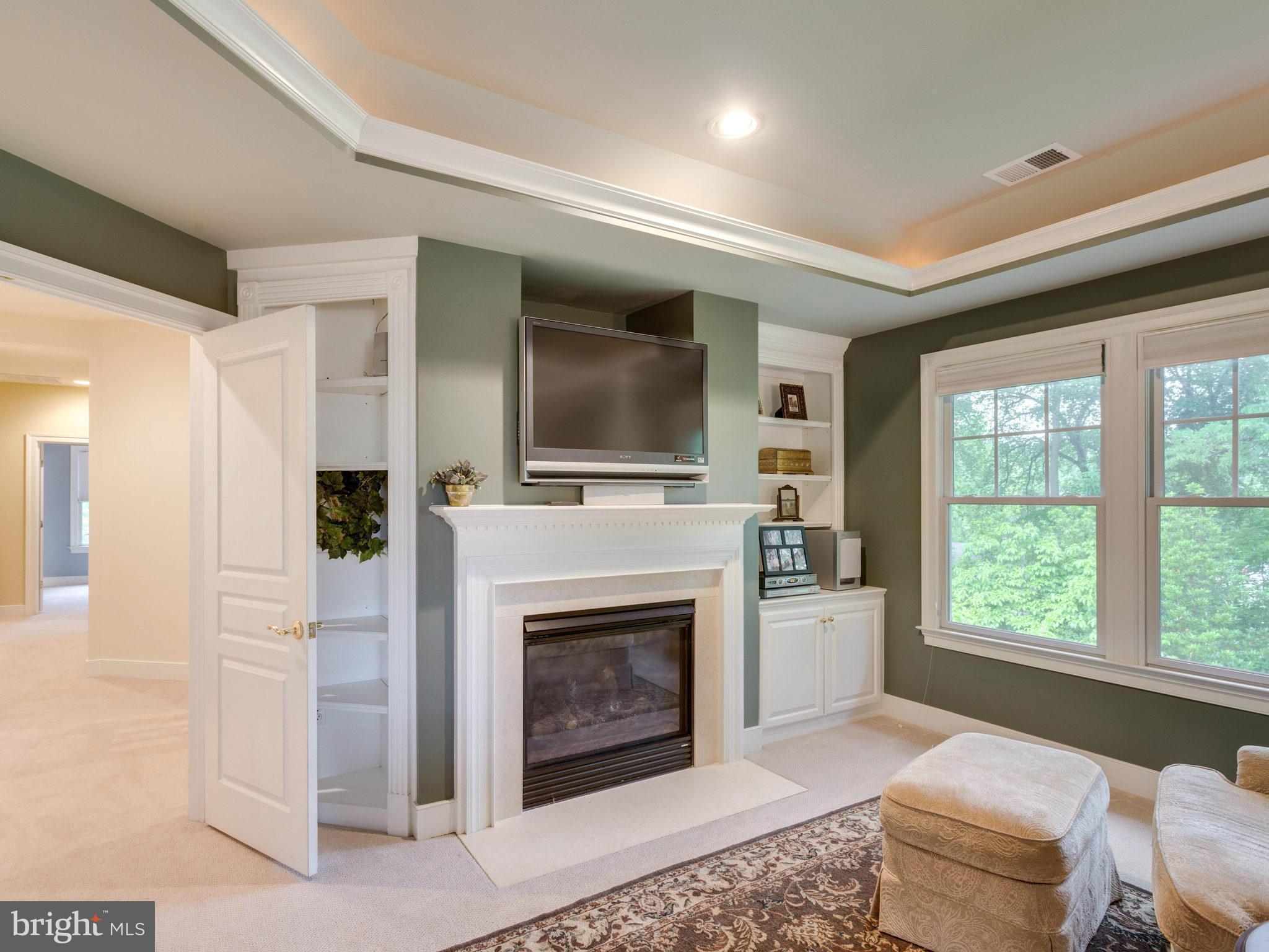 7202 Capitol View Drive McLean, VA 22101 - Photo 15 of 30 Bedroom (Master)