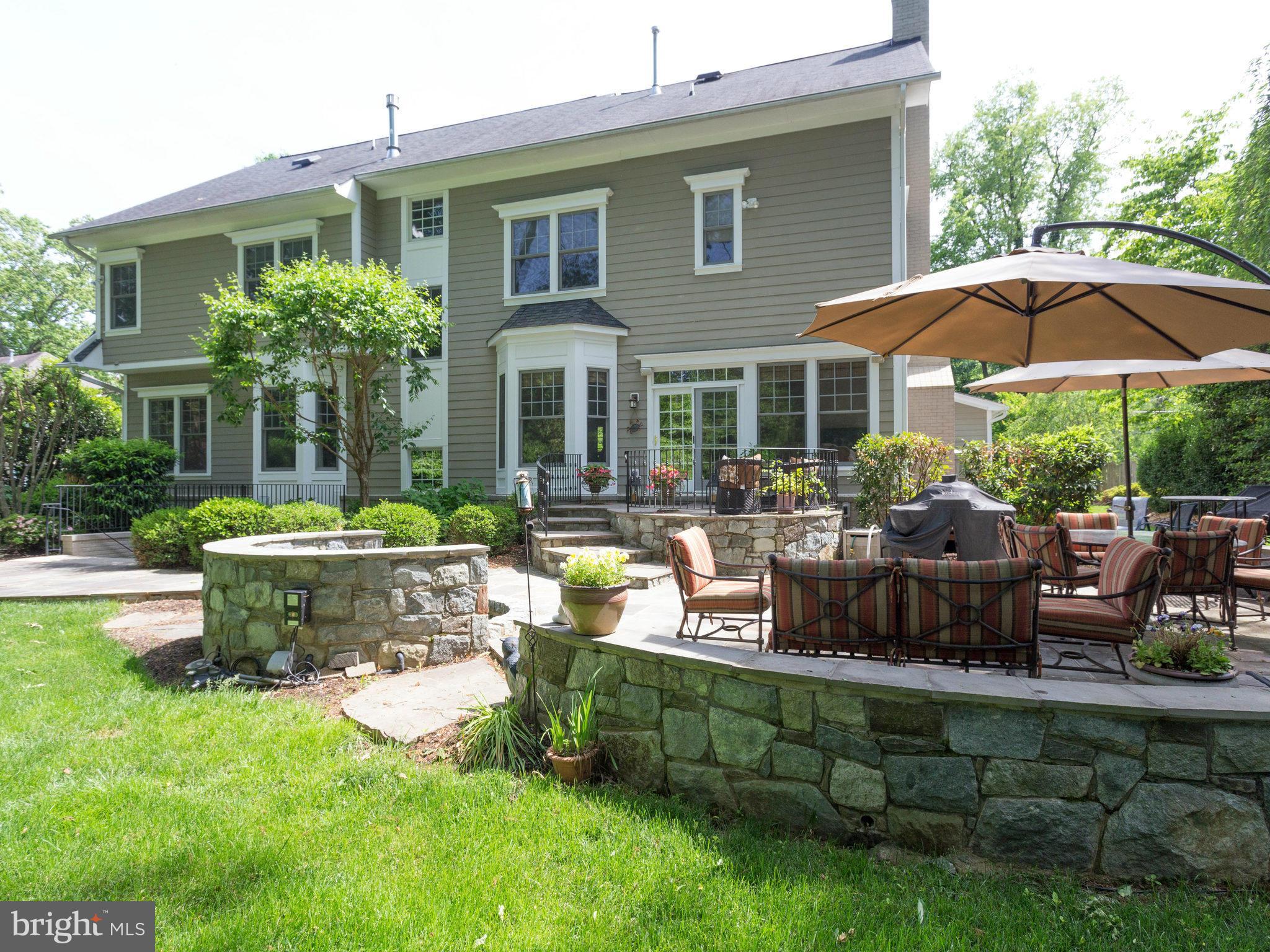 7202 Capitol View Drive McLean, VA 22101 - Photo 30 of 30 Exterior (Rear)