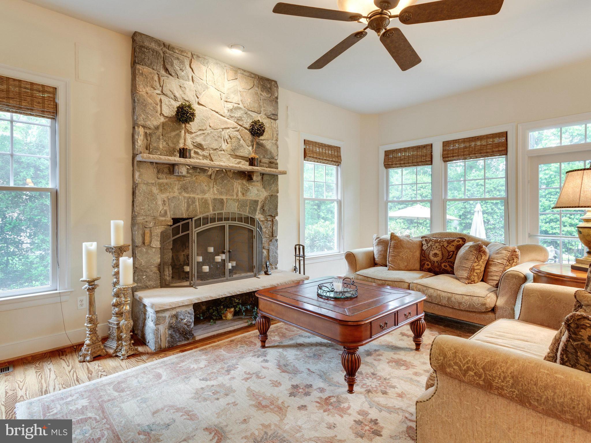 7202 Capitol View Drive McLean, VA 22101 - Photo 6 of 30 Family Room