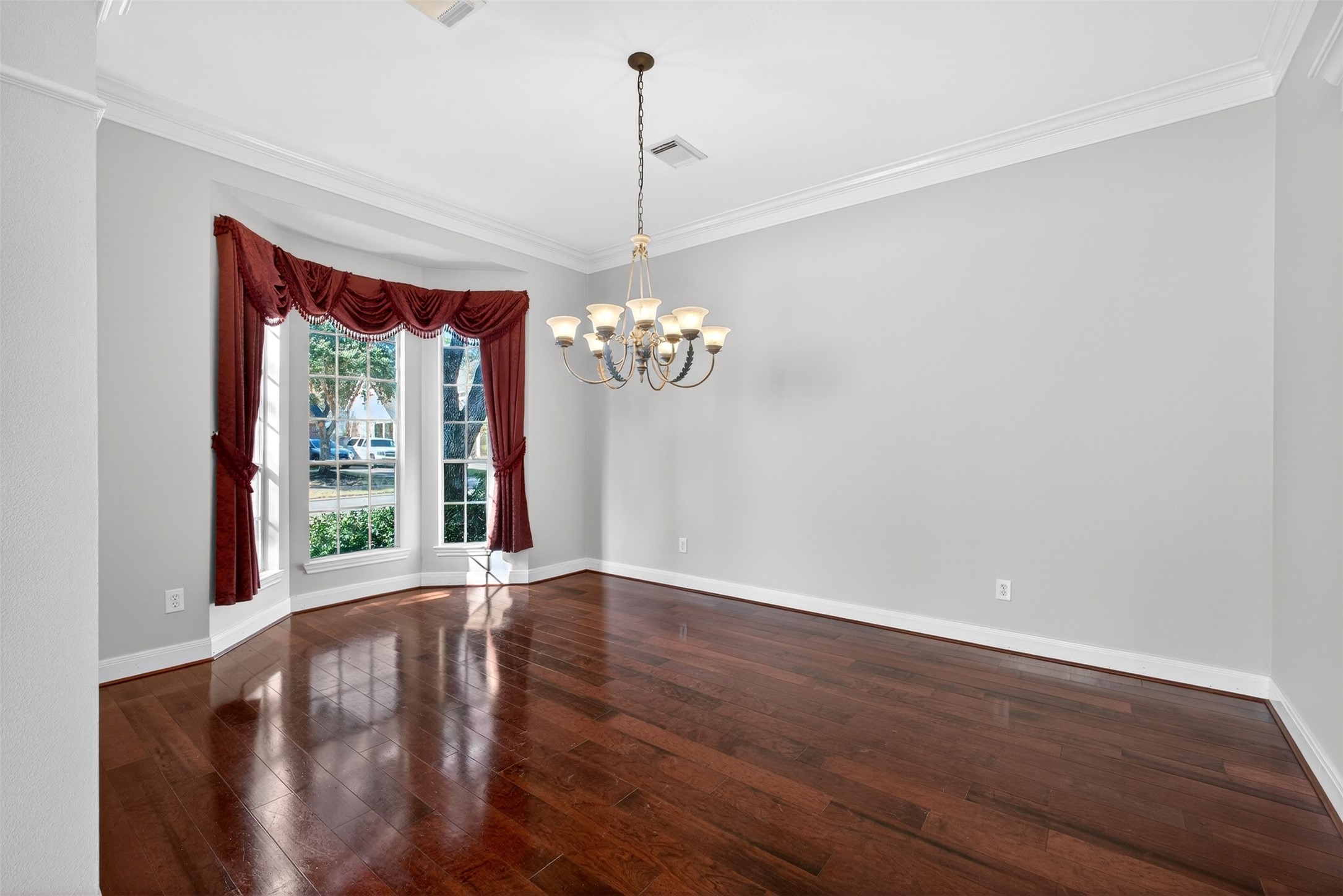 15614 Stable Brook Circle Cypress, TX 77429 - Photo 7 of 48 Gorgeous dining room, facing west, to host all your holiday meals.