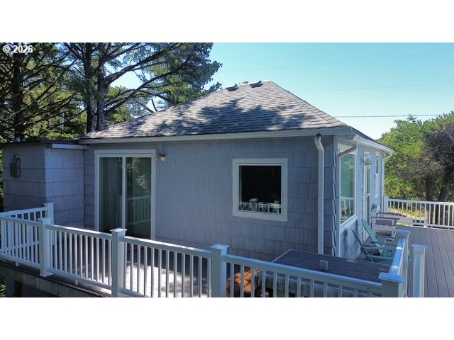 4567 Arch Street Florence, OR 97439 - Photo 18 of 33