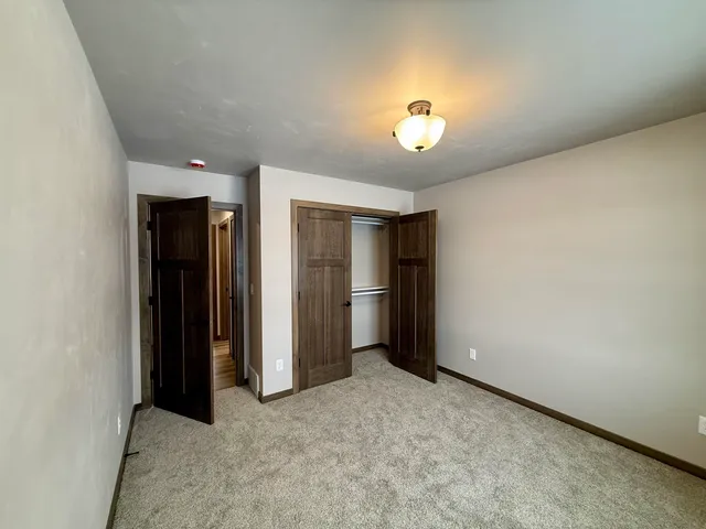 $614,900 | 3811 Cooper Ct Green, Green Bay, WI 54313