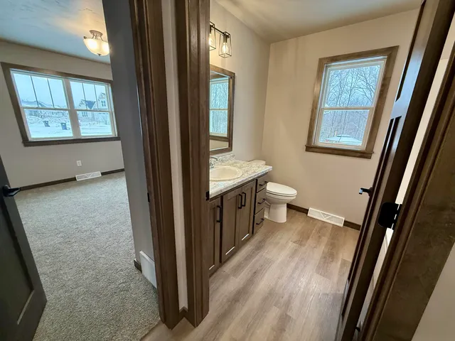 $614,900 | 3811 Cooper Ct Green, Green Bay, WI 54313