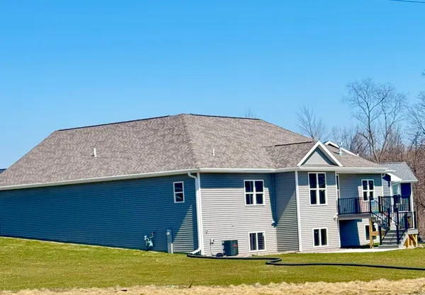 $604,900 | 3811 Cooper Ct Green, Green Bay, WI 54313
