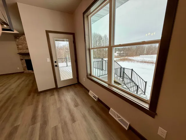 $614,900 | 3811 Cooper Ct Green, Green Bay, WI 54313