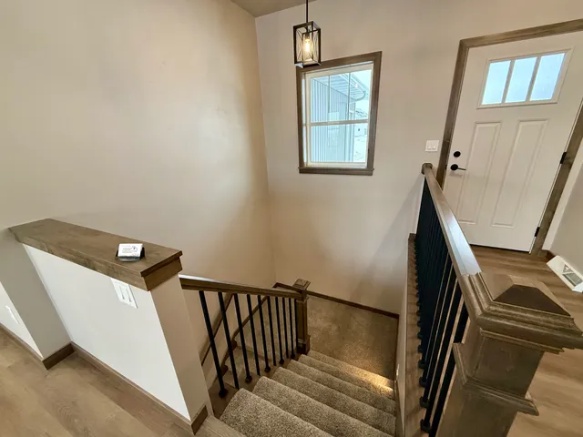 $614,900 | 3811 Cooper Ct Green, Green Bay, WI 54313