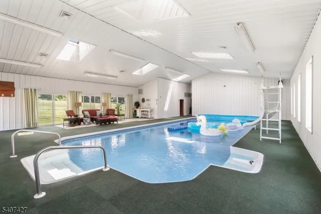 $1,599,999 | 11 Beavers Road, Califon, NJ 07830