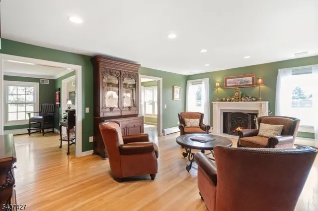 $1,599,999 | 11 Beavers Road, Califon, NJ 07830