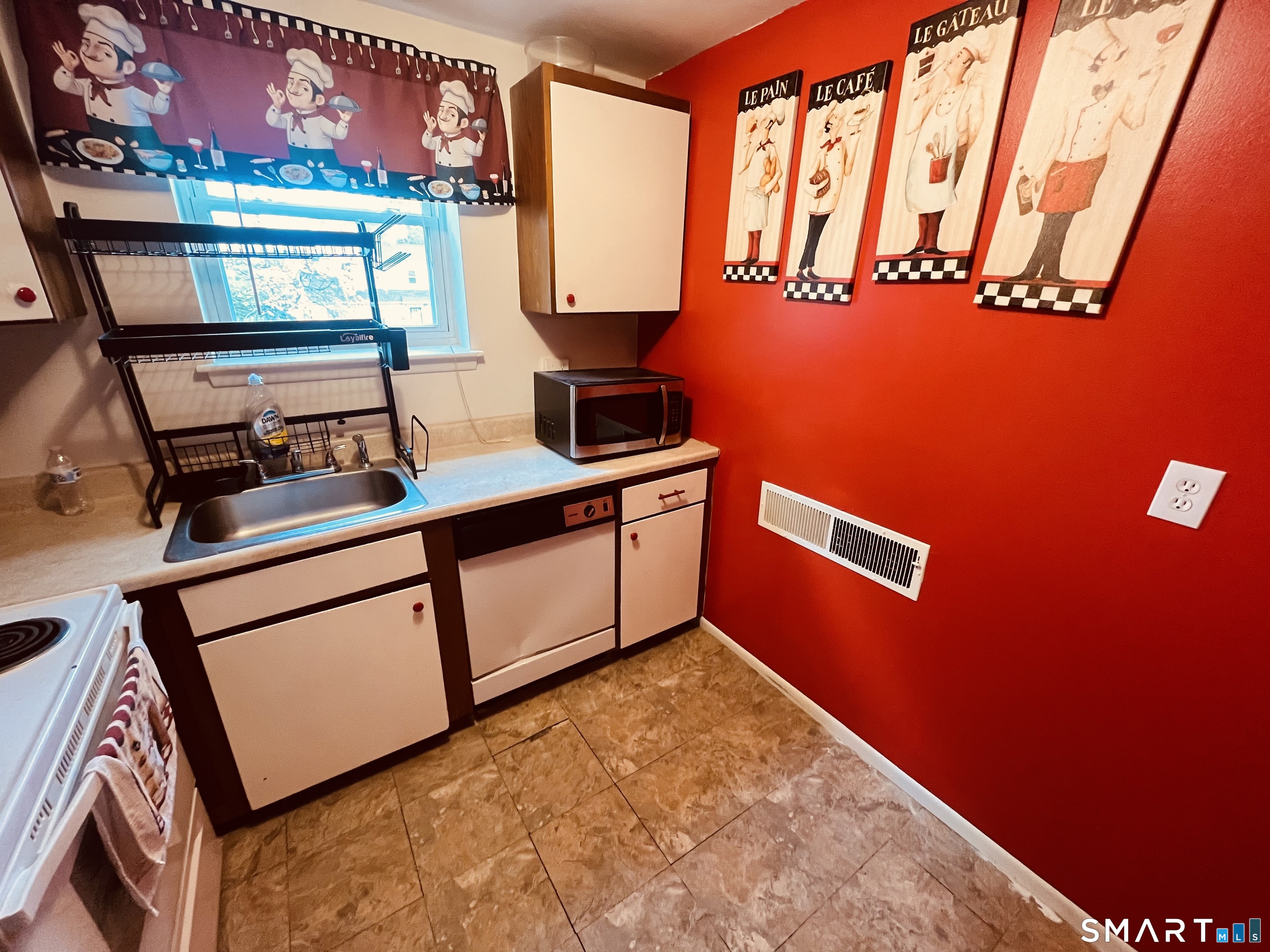 53 Wolcott Hill Road, Unit B17 Wethersfield, CT 06109 - Photo 8 of 25