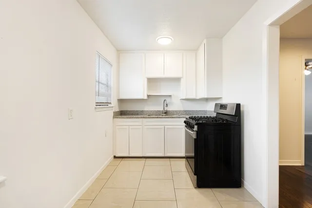 $900 | 8451 1/2 Howard Drive, Houston, TX 77017