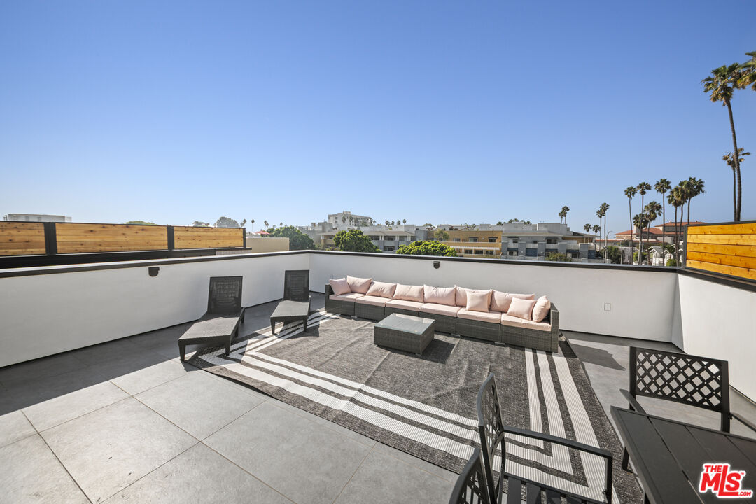 212 Bay Street, Unit 102 Santa Monica, CA 90405 - Photo 20 of 43